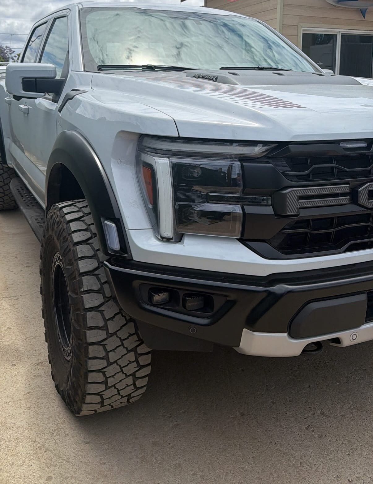 Ford F-150 Raptor oil change service